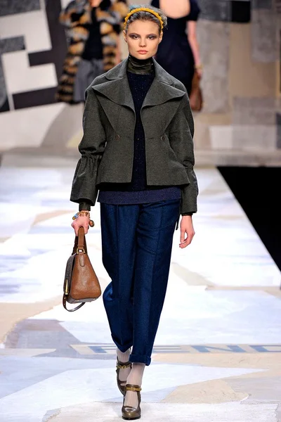 Look 6